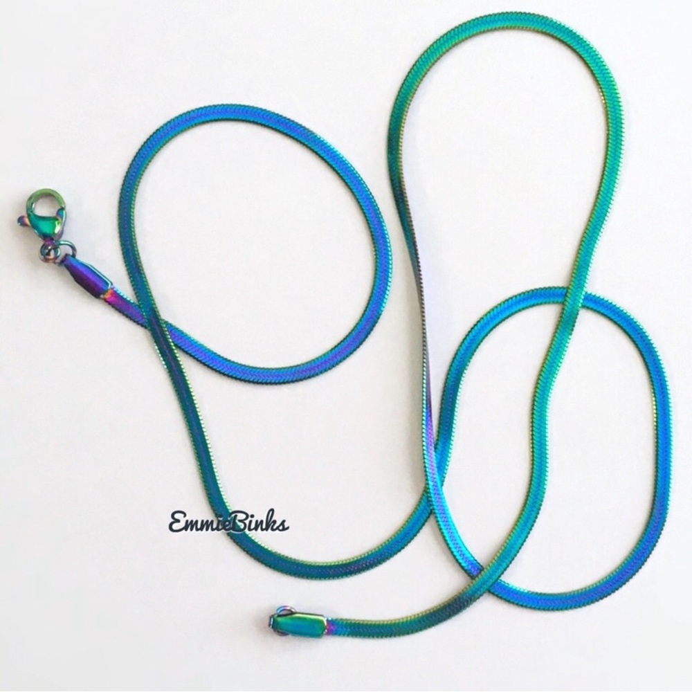 New Minimalist Aura Iridescent Oil Slick Herringbone Chain Necklace Unisex - Picture 3 of 16